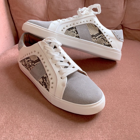 Steve Madden snakeskin sneakers with studs - Picture 2 of 16